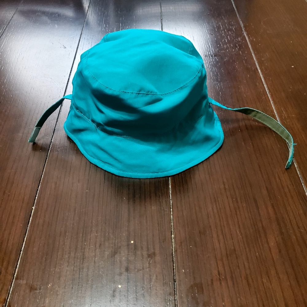 Boys One Size Reversible bucket hat